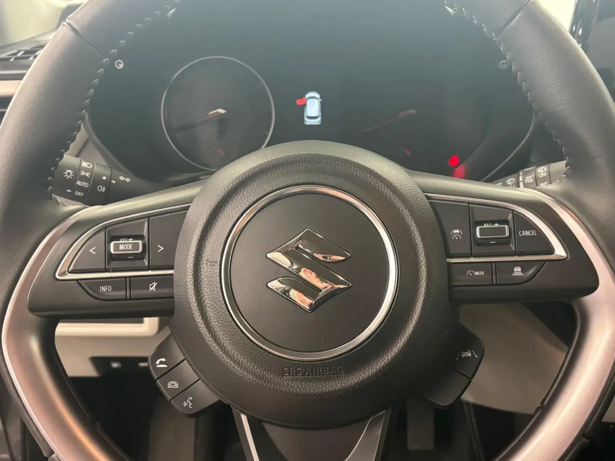1.2 Select Smart Hybrid Extra getint glas | Adaptive Cruise Control Dodehoek detectie | Verwarmbare stoelen | Achteruitrijcamera | Airco | Apple Carplay/Android Auto|telefoonintegratie premi