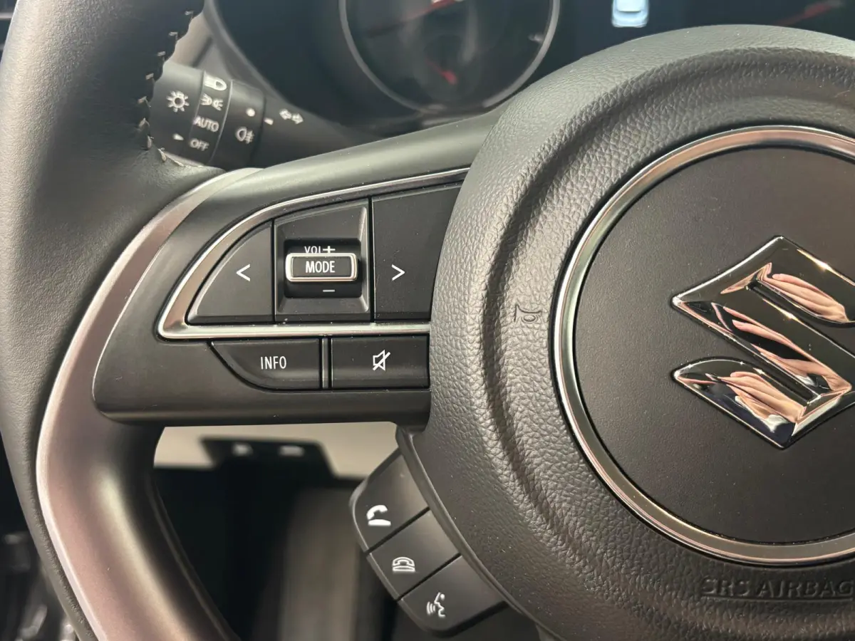 1.2 Select Smart Hybrid Extra getint glas | Adaptive Cruise Control Dodehoek detectie | Verwarmbare stoelen | Achteruitrijcamera | Airco | Apple Carplay/Android Auto|telefoonintegratie premi