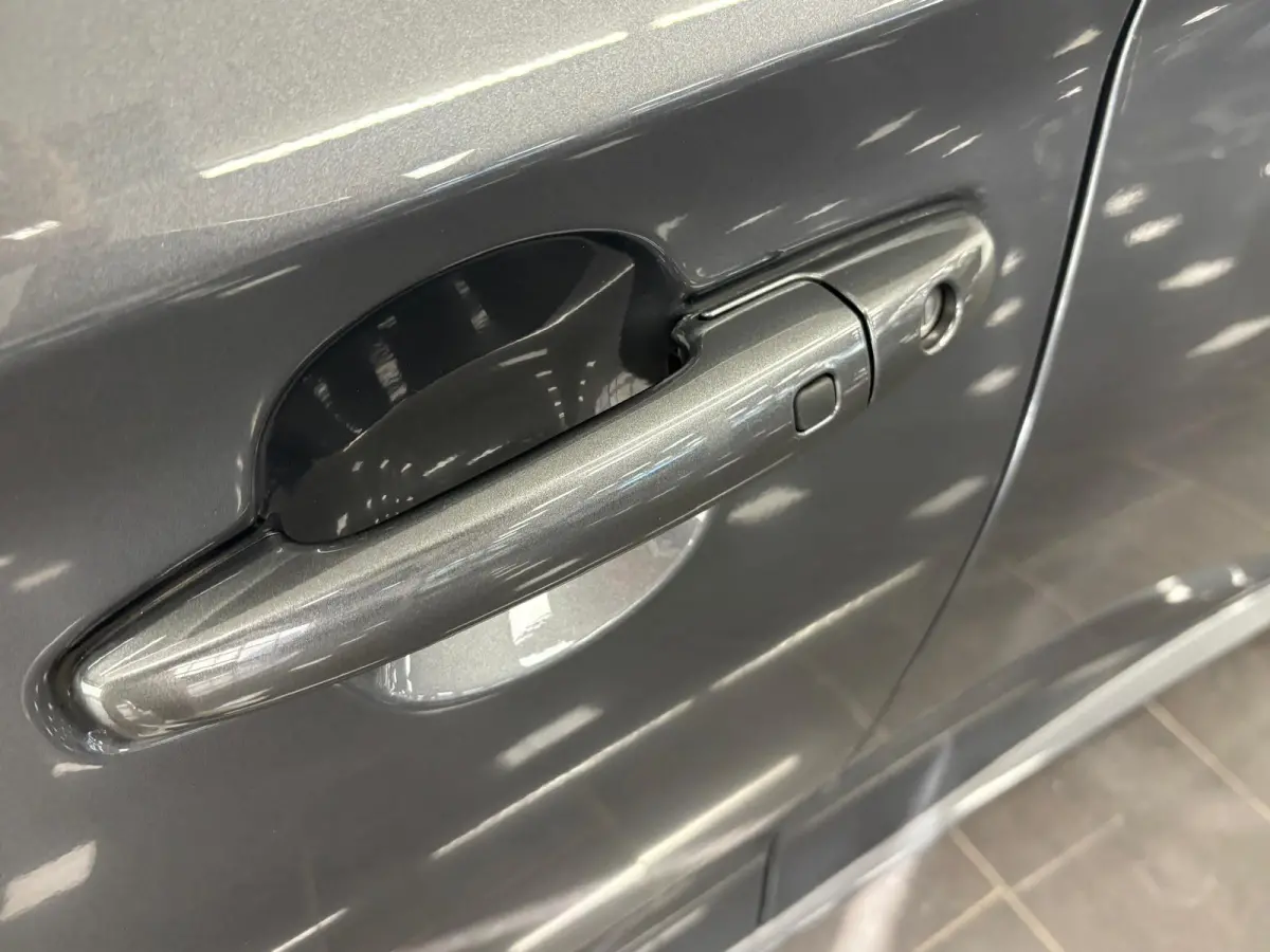 1.2 Select Smart Hybrid Extra getint glas | Adaptive Cruise Control Dodehoek detectie | Verwarmbare stoelen | Achteruitrijcamera | Airco | Apple Carplay/Android Auto|telefoonintegratie premi