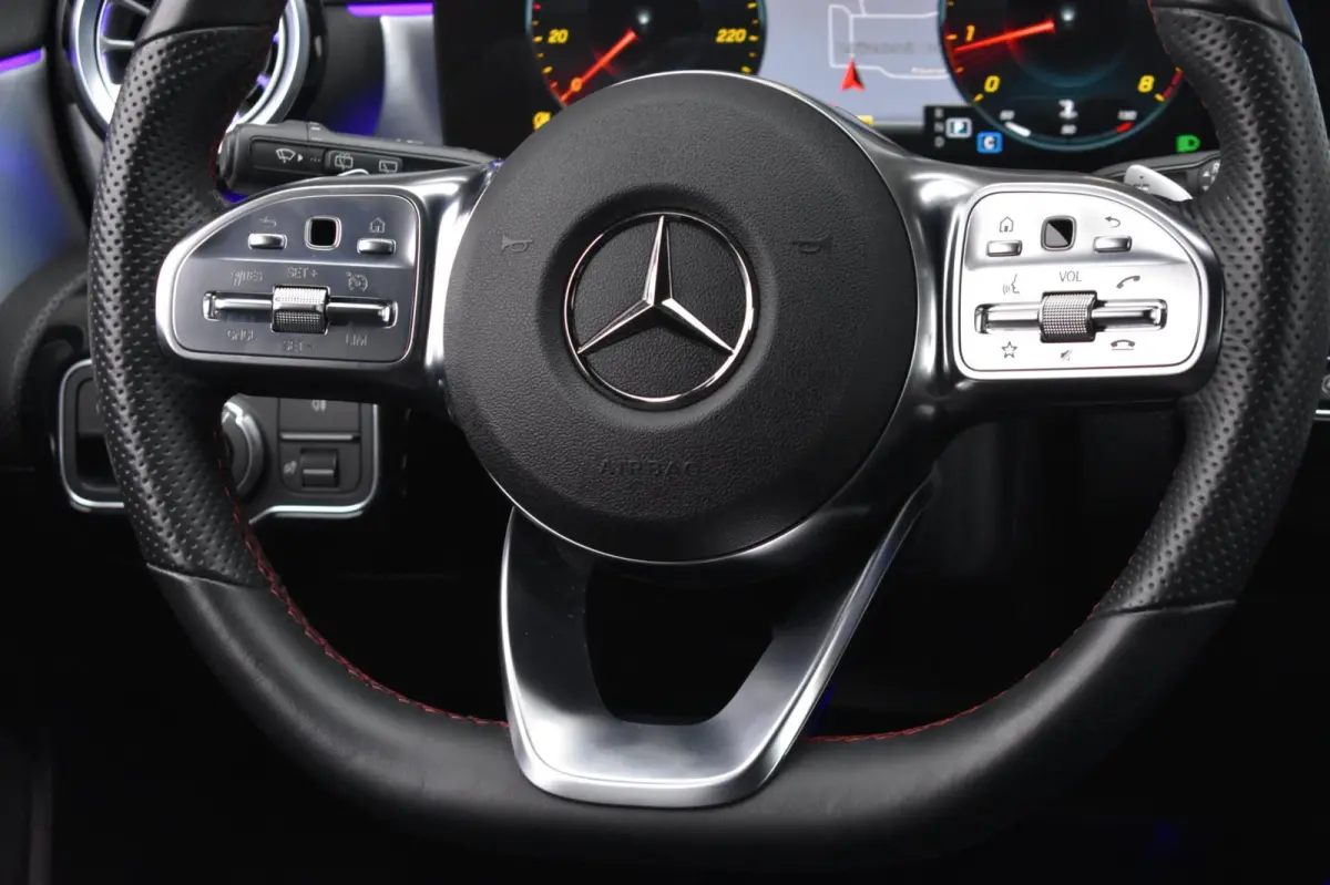 180 AMG NIGHT | SFEERVERLICHTING | APPLE CARPLAY | CAMERA | ANDROID AUTO | NAP | DEALER ONDERHOUDEN