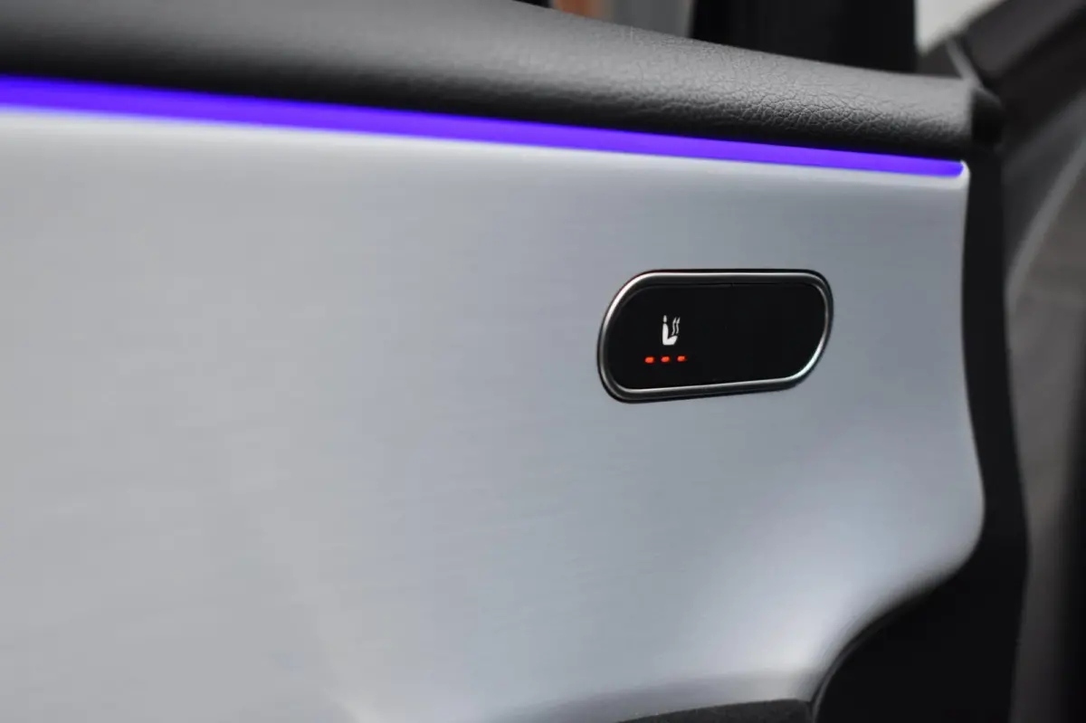 180 AMG NIGHT | SFEERVERLICHTING | APPLE CARPLAY | CAMERA | ANDROID AUTO | NAP | DEALER ONDERHOUDEN
