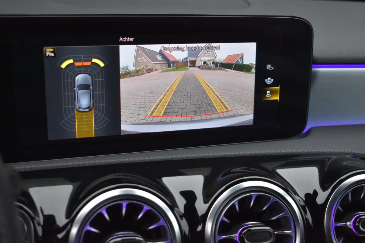 180 AMG NIGHT | SFEERVERLICHTING | APPLE CARPLAY | CAMERA | ANDROID AUTO | NAP | DEALER ONDERHOUDEN