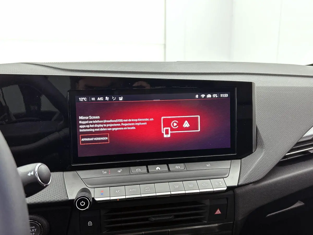 1.2 Turbo Business Edition Camera | Apple Carplay & Android Auto | Navigatie | AGR Stoelen | Parkeersensoren Voor/Achter | Stoel & Stuur Verwarming | Climate Control | Keyless