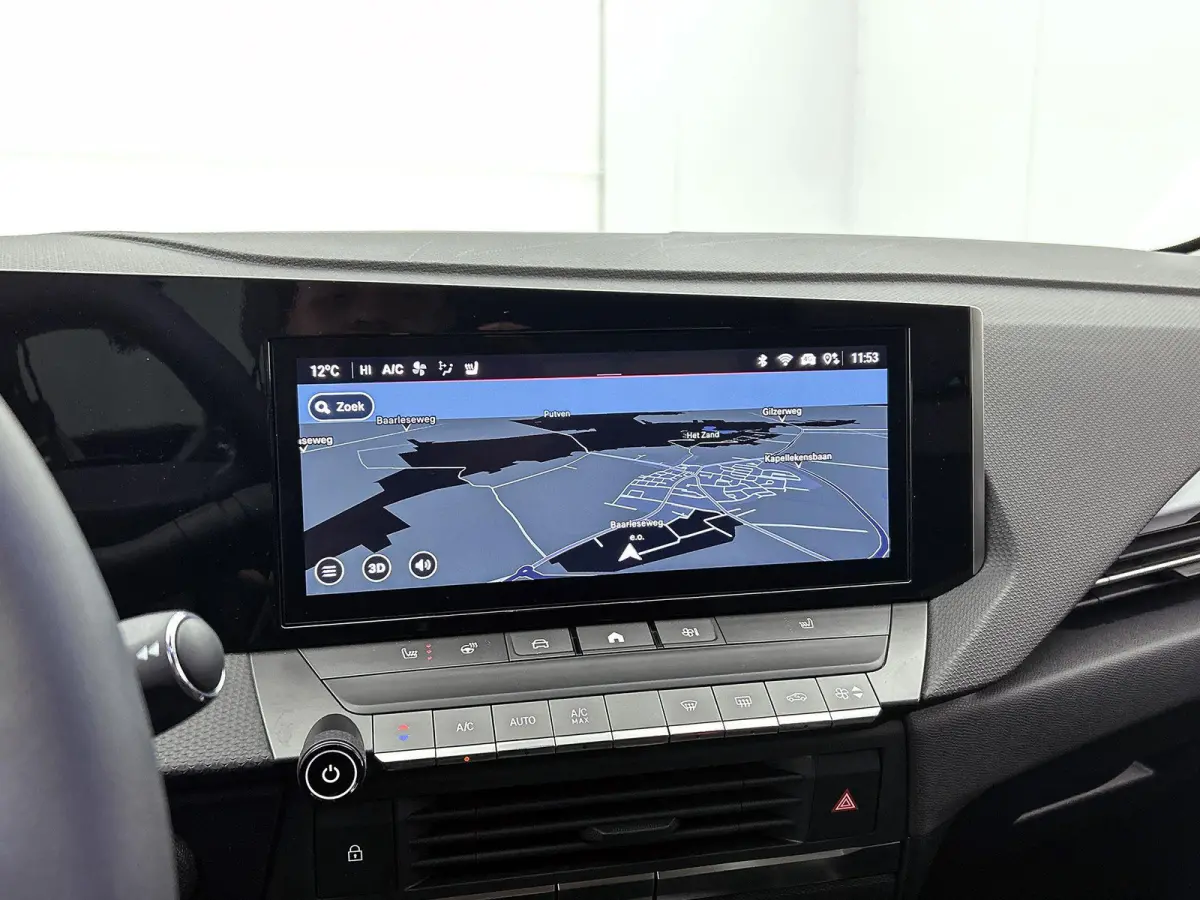 1.2 Turbo Business Edition Camera | Apple Carplay & Android Auto | Navigatie | AGR Stoelen | Parkeersensoren Voor/Achter | Stoel & Stuur Verwarming | Climate Control | Keyless