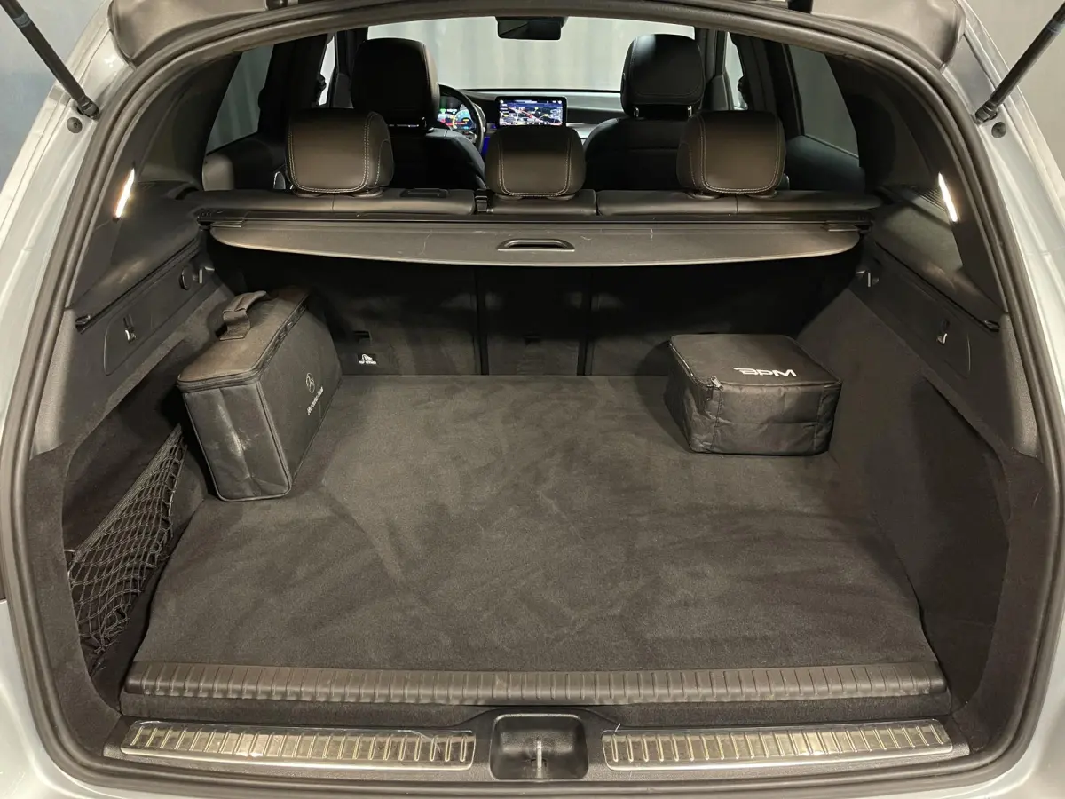 4MATIC AMG Line 19"/Panoramadak/Dodehoek/Adaptieve cruise/Keyless/Burmester/Matrix LED/Apple Carplay & Android Auto/Stoelverwarming/Elektrische klep