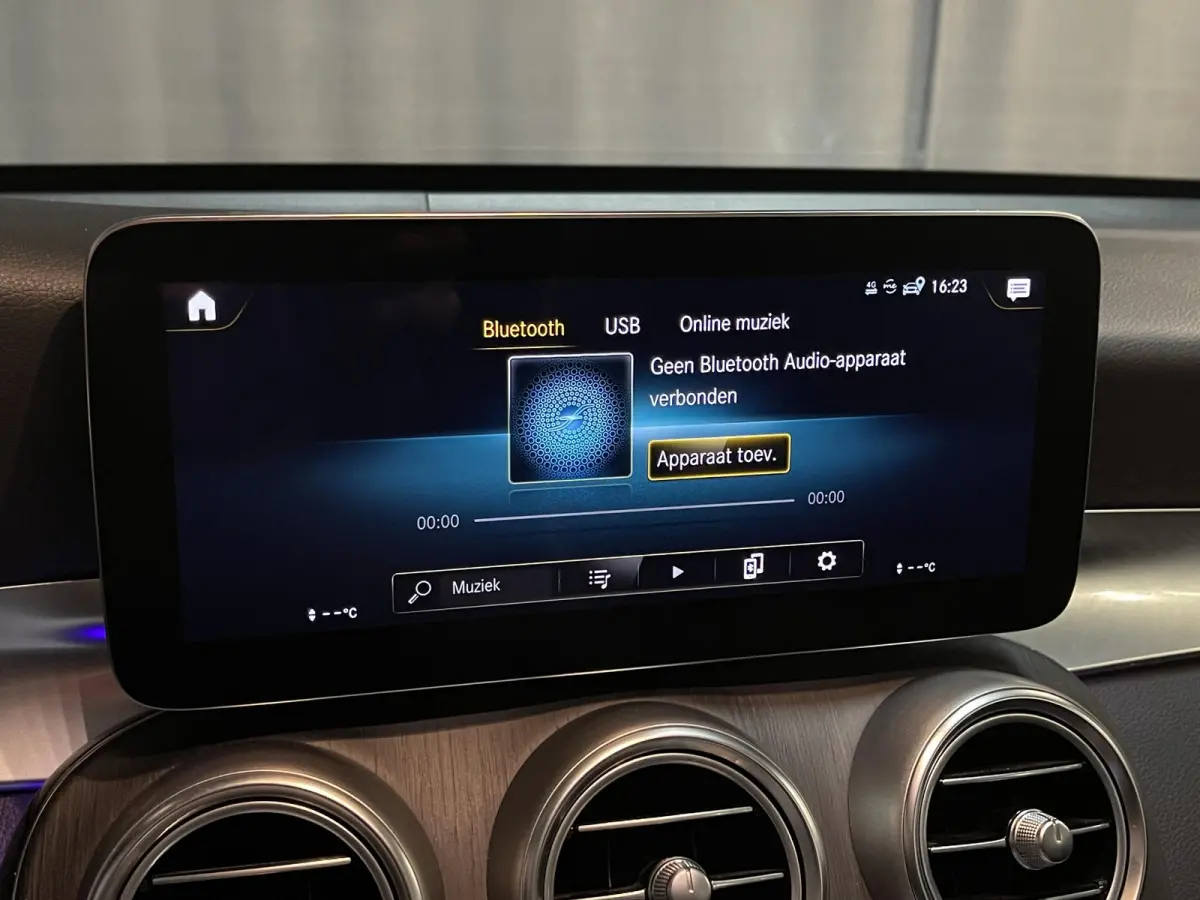 4MATIC AMG Line 19"/Panoramadak/Dodehoek/Adaptieve cruise/Keyless/Burmester/Matrix LED/Apple Carplay & Android Auto/Stoelverwarming/Elektrische klep