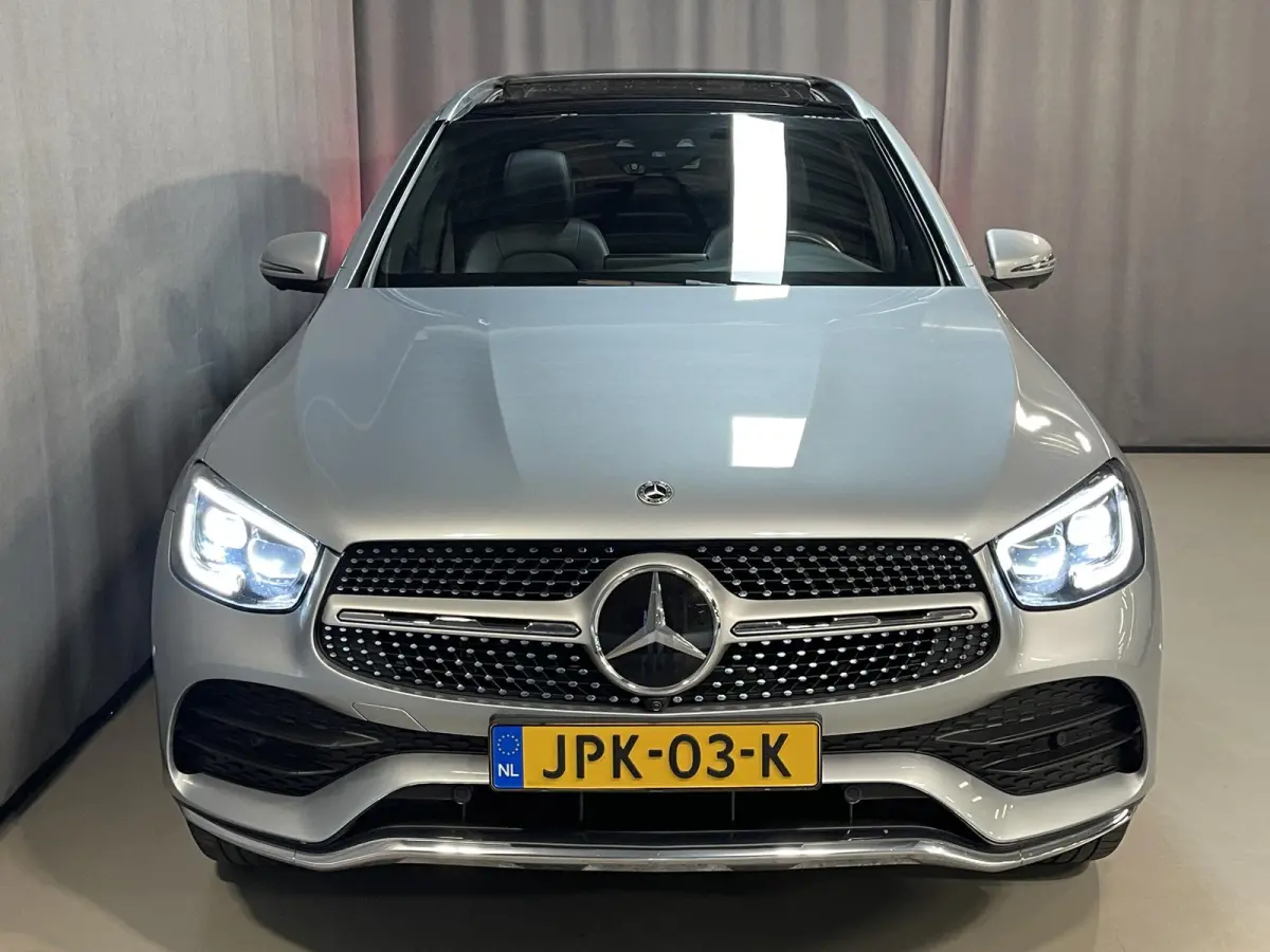4MATIC AMG Line 19"/Panoramadak/Dodehoek/Adaptieve cruise/Keyless/Burmester/Matrix LED/Apple Carplay & Android Auto/Stoelverwarming/Elektrische klep