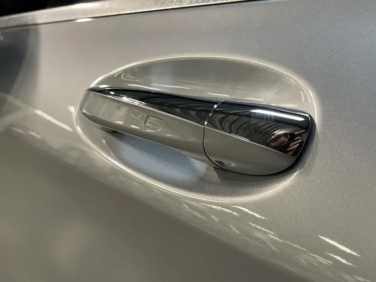 4MATIC AMG Line 19"/Panoramadak/Dodehoek/Adaptieve cruise/Keyless/Burmester/Matrix LED/Apple Carplay & Android Auto/Stoelverwarming/Elektrische klep