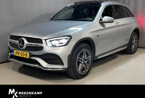 4MATIC AMG Line 19"/Panoramadak/Dodehoek/Adaptieve cruise/Keyless/Burmester/Matrix LED/Apple Carplay & Android Auto/Stoelverwarming/Elektrische klep
