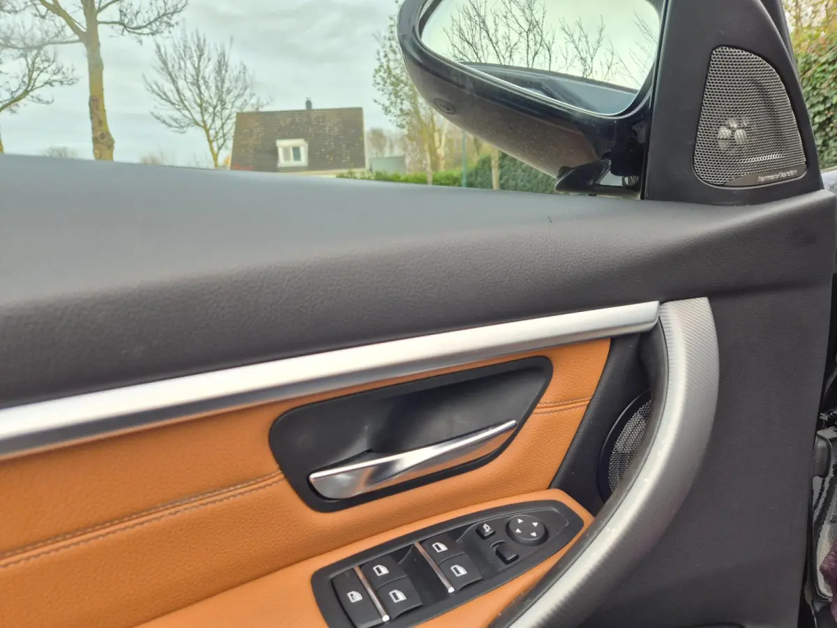 330i M Sport X-Drive CarPlay Dig. Teller 6wb Line assist Dode Hoek ACC NAP NL Stuurverwarm 100% dealer onderho