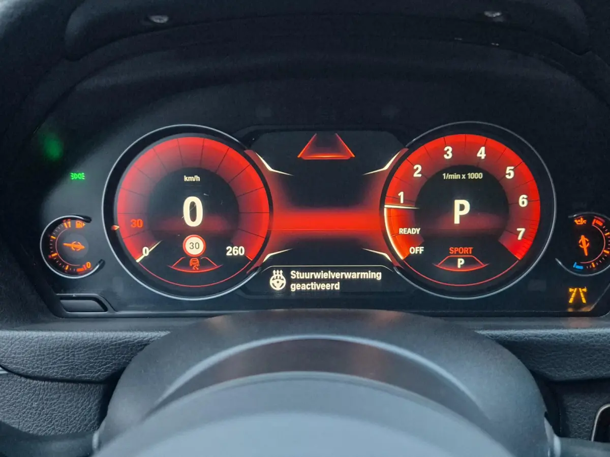 330i M Sport X-Drive CarPlay Dig. Teller 6wb Line assist Dode Hoek ACC NAP NL Stuurverwarm 100% dealer onderho