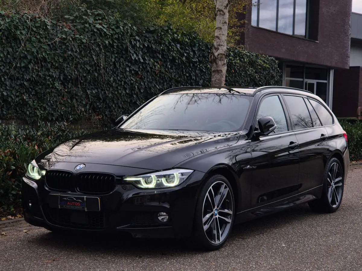 330i M Sport X-Drive CarPlay Dig. Teller 6wb Line assist Dode Hoek ACC NAP NL Stuurverwarm 100% dealer onderho