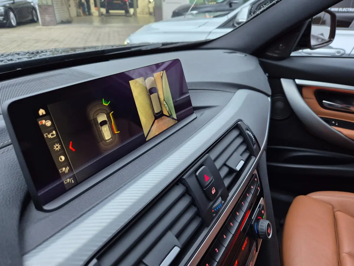 330i M Sport X-Drive CarPlay Dig. Teller 6wb Line assist Dode Hoek ACC NAP NL Stuurverwarm 100% dealer onderho