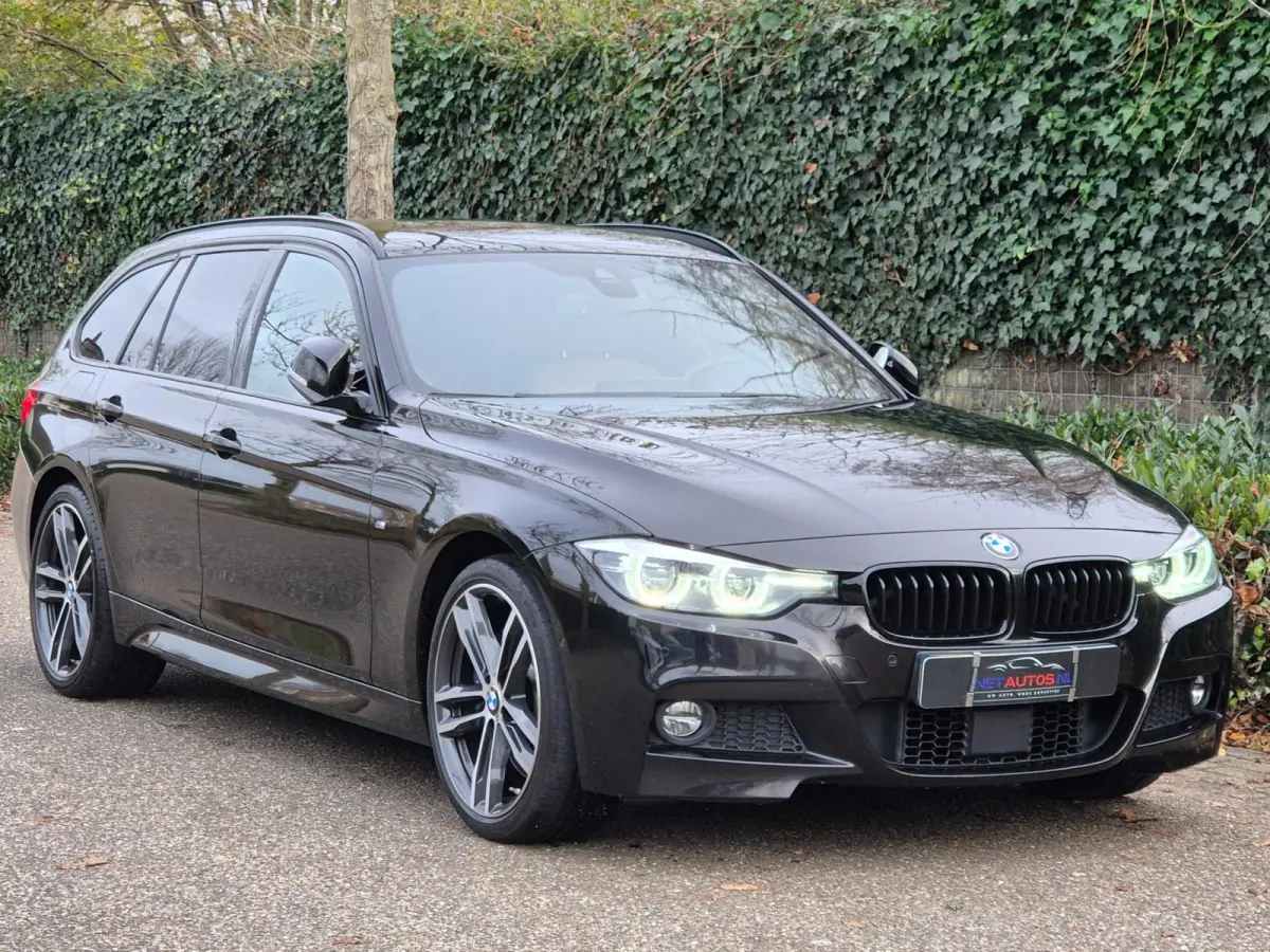 330i M Sport X-Drive CarPlay Dig. Teller 6wb Line assist Dode Hoek ACC NAP NL Stuurverwarm 100% dealer onderho