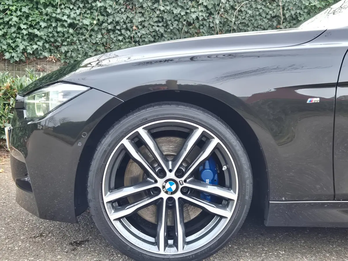 330i M Sport X-Drive CarPlay Dig. Teller 6wb Line assist Dode Hoek ACC NAP NL Stuurverwarm 100% dealer onderho