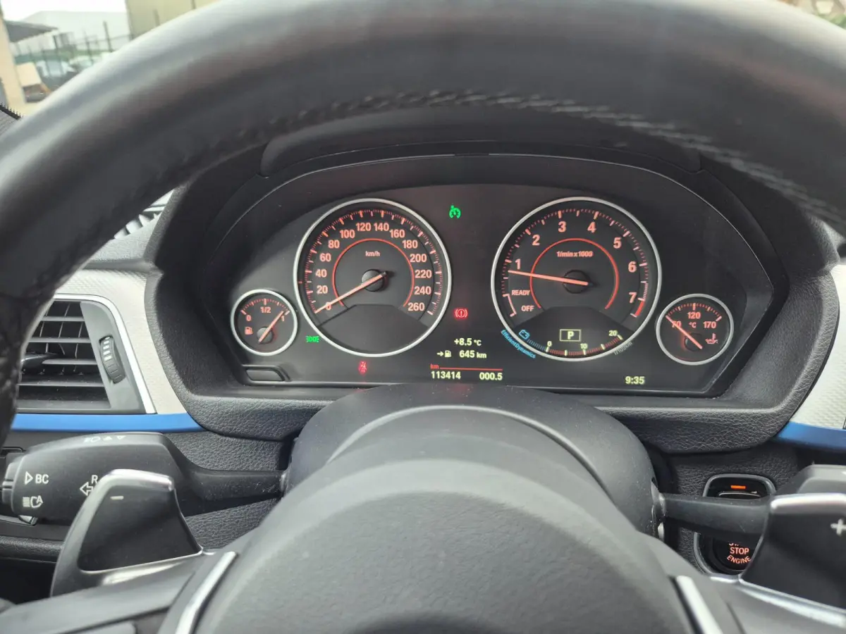 M Sport X-drive Apple CarPlay Panorama dealer onderhouden NAP 320i xDrive M Sport