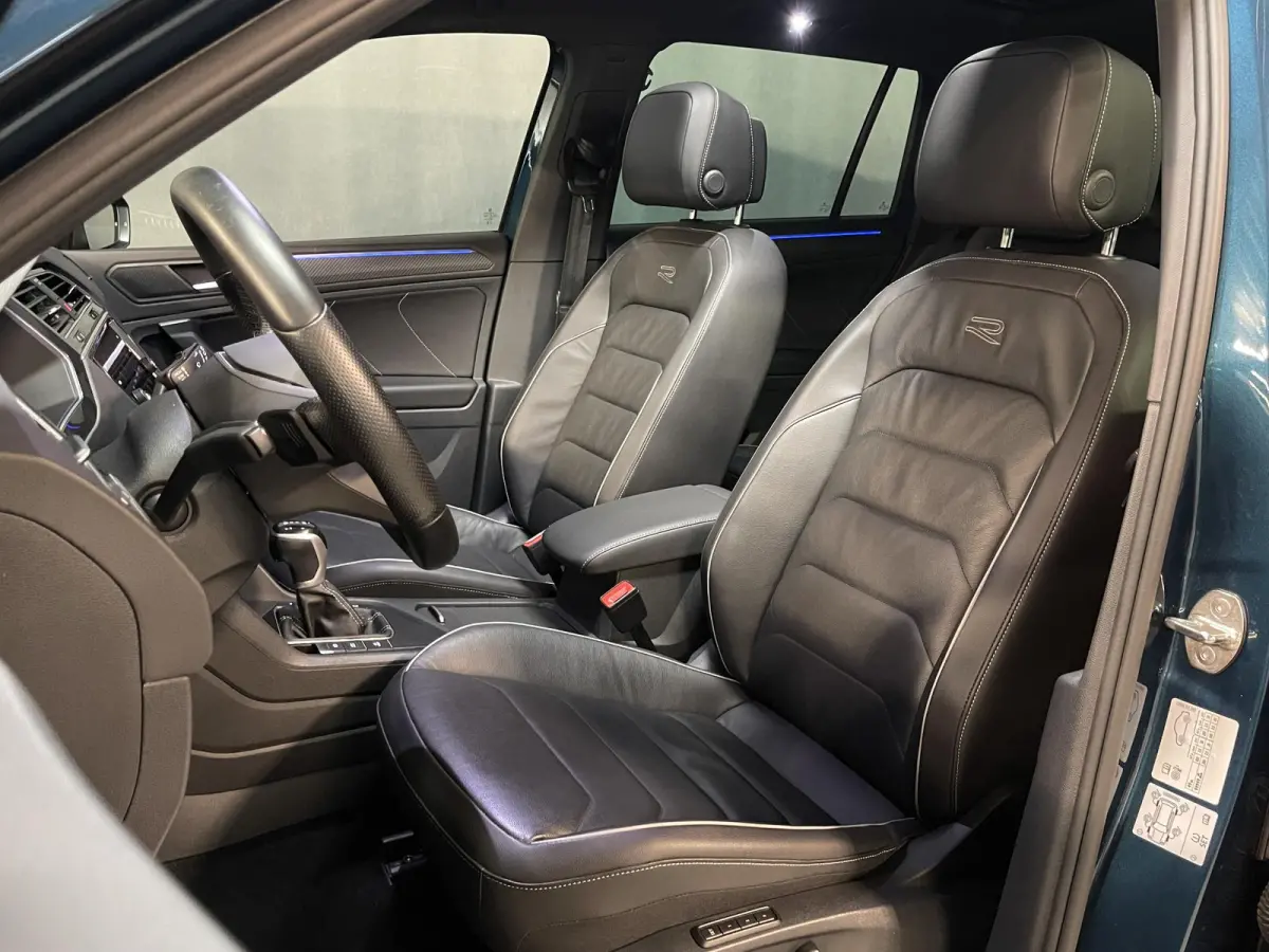 1.4 TSI eHybrid R-Line Business+ FABRIEKSGARANTIE TOT 03-2027 20"/VOL Leder + memory/Panoramadak/360 camera/Elektrische klep/Dodehoek/Stuur + stoelverwarming/IQ Lights/Adaptieve cruise