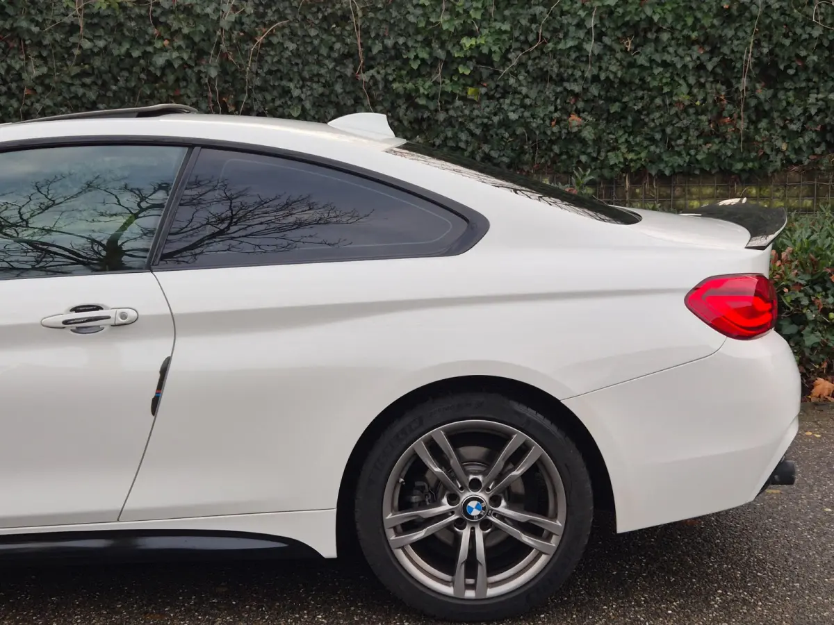 M Sprt Schuifdak Coupé Apple CarPlay Nap NL High Executive F33 M4 uitlaat Spoiler