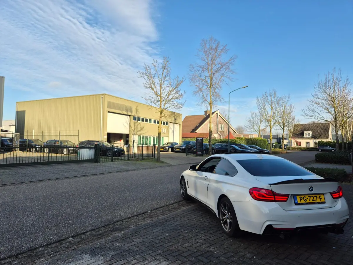 M Sprt Schuifdak Coupé Apple CarPlay Nap NL High Executive F33 M4 uitlaat Spoiler