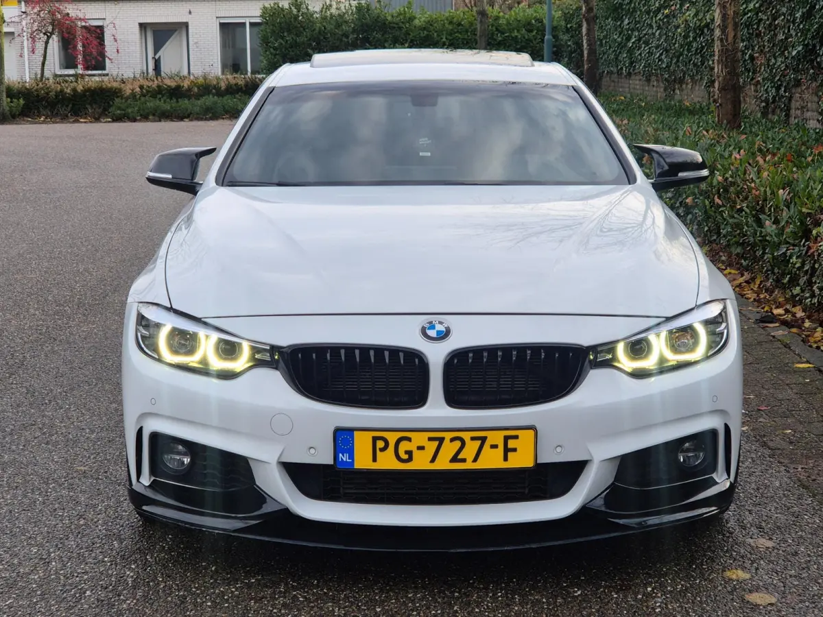 M Sprt Schuifdak Coupé Apple CarPlay Nap NL High Executive F33 M4 uitlaat Spoiler