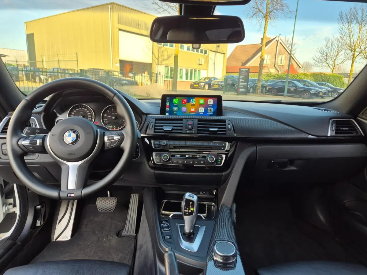 M Sprt Schuifdak Coupé Apple CarPlay Nap NL High Executive F33 M4 uitlaat Spoiler