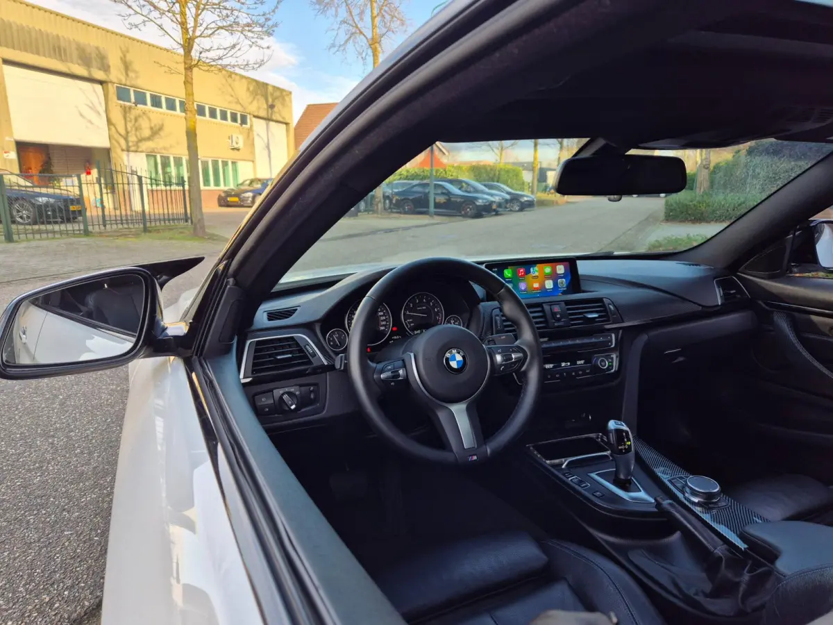 M Sprt Schuifdak Coupé Apple CarPlay Nap NL High Executive F33 M4 uitlaat Spoiler