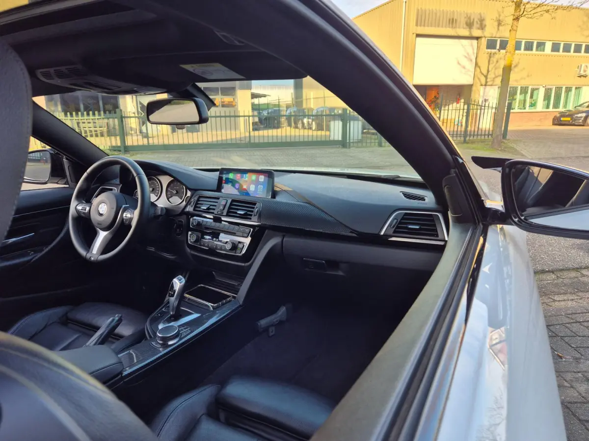 M Sprt Schuifdak Coupé Apple CarPlay Nap NL High Executive F33 M4 uitlaat Spoiler
