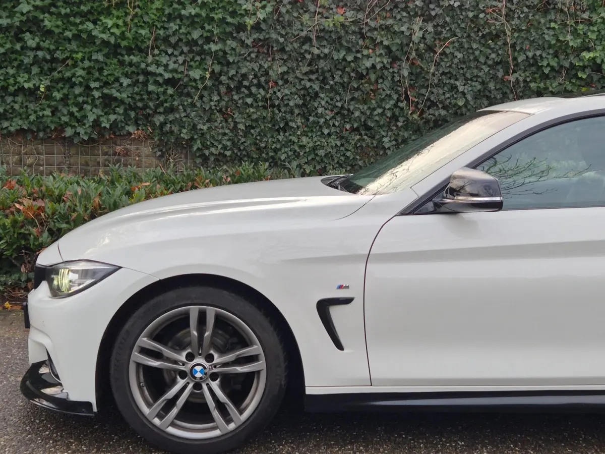 M Sprt Schuifdak Coupé Apple CarPlay Nap NL High Executive F33 M4 uitlaat Spoiler