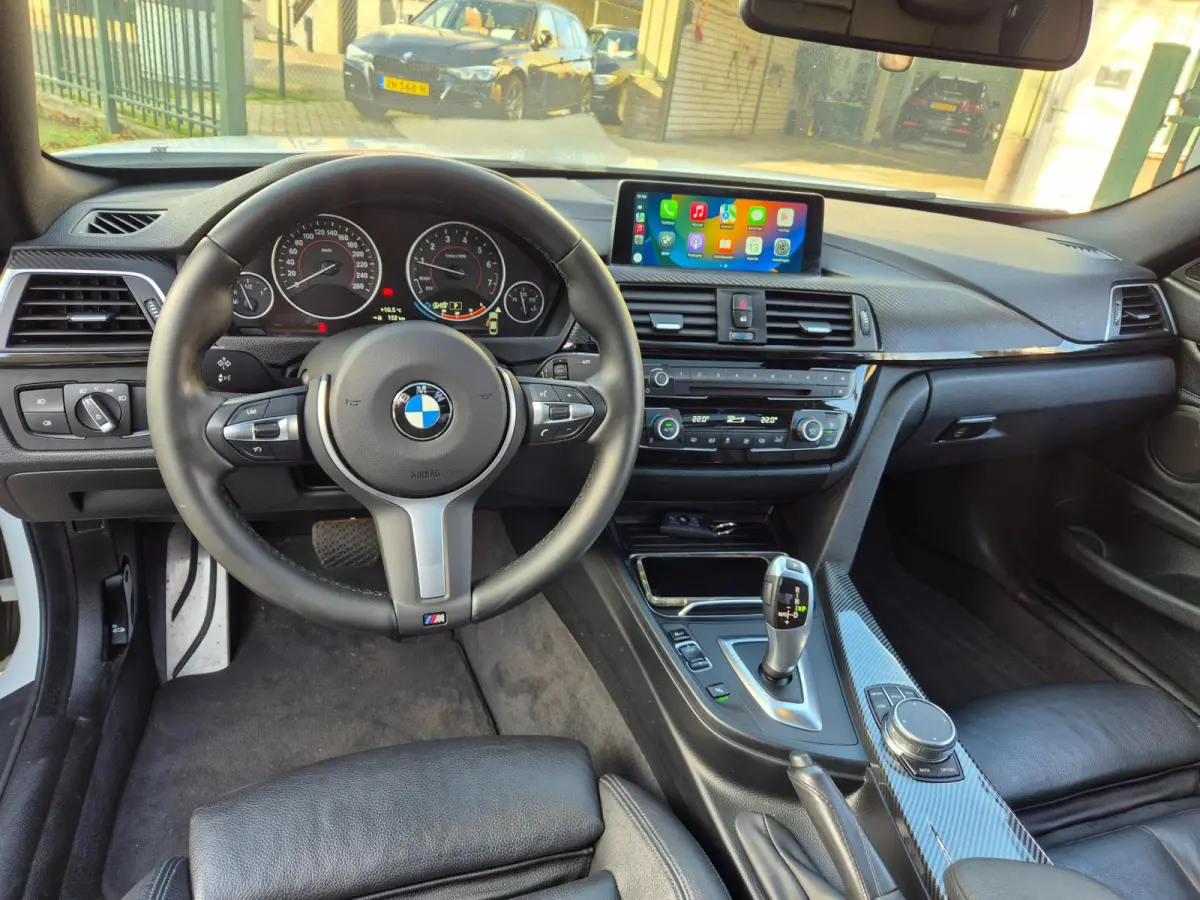 M Sprt Schuifdak Coupé Apple CarPlay Nap NL High Executive F33 M4 uitlaat Spoiler