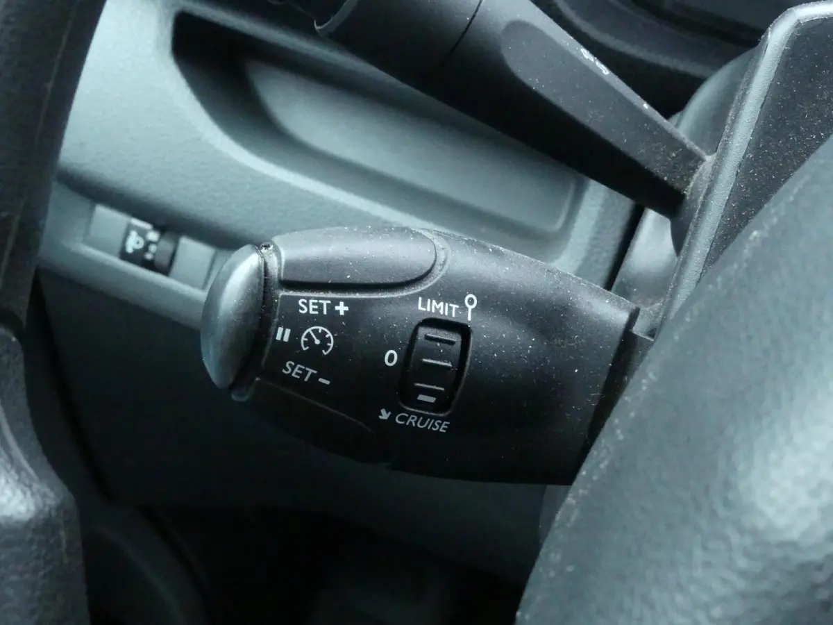 1.5 BlueHDI 102PK Long Premium / Carplay / Trekhaak