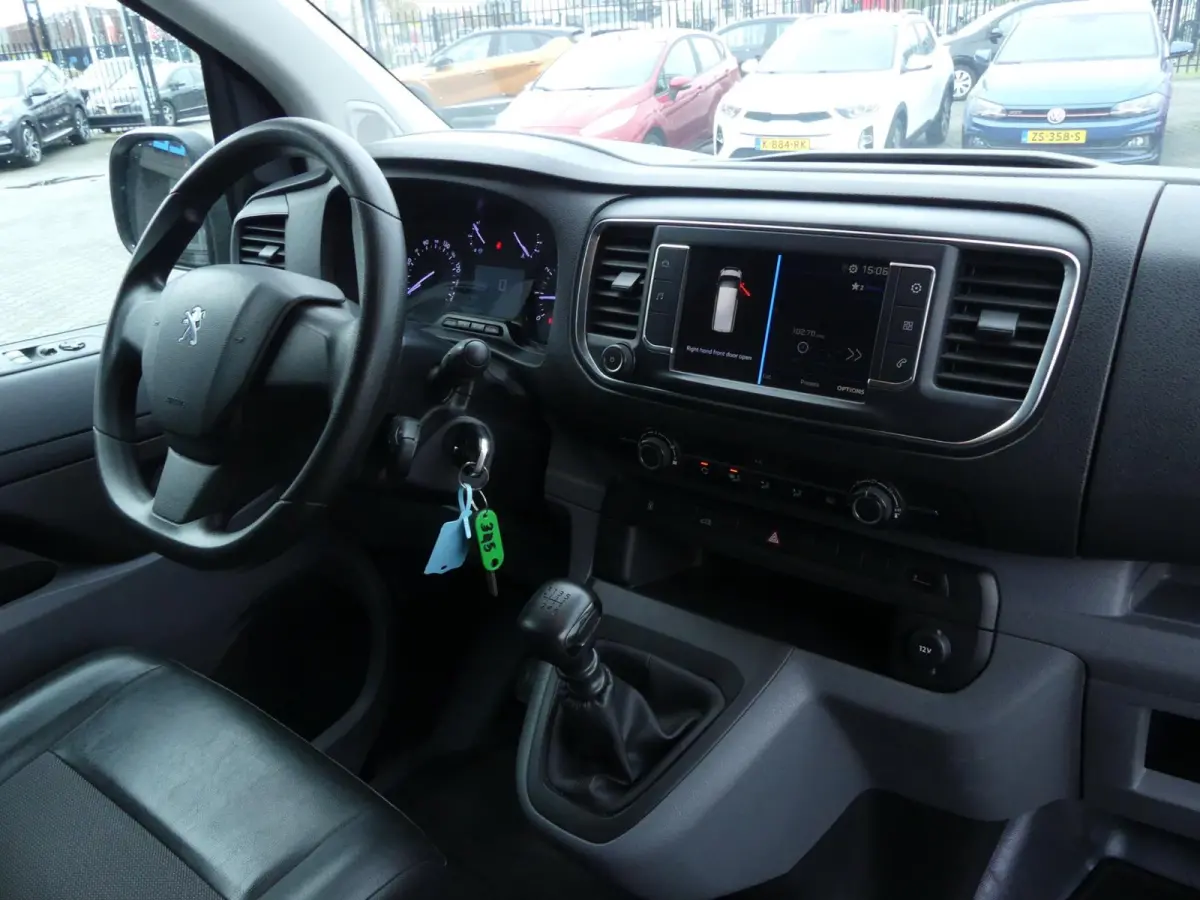 1.5 BlueHDI 102PK Long Premium / Carplay / Trekhaak