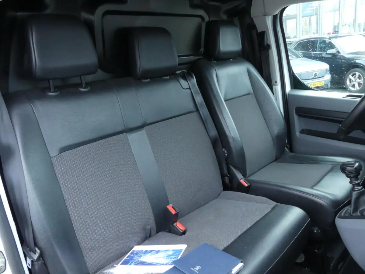 1.5 BlueHDI 102PK Long Premium / Carplay / Trekhaak