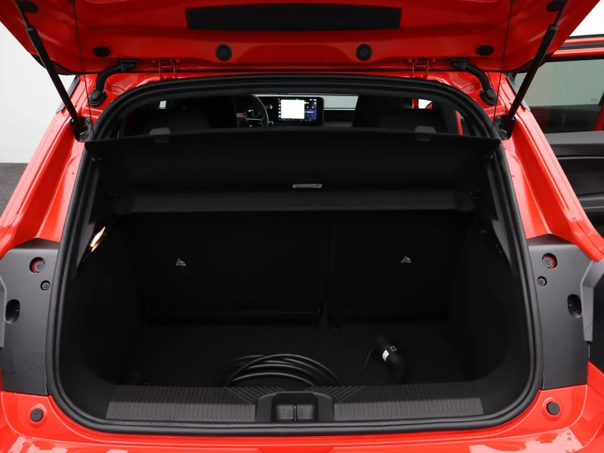 ADVANCE - Launch Edition 52 kWh €5.000,- korting | Google Navigatie | Parkeercamera | Stoelverwarming