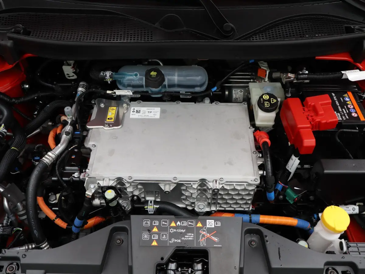 ADVANCE - Launch Edition 52 kWh €5.000,- korting | Google Navigatie | Parkeercamera | Stoelverwarming