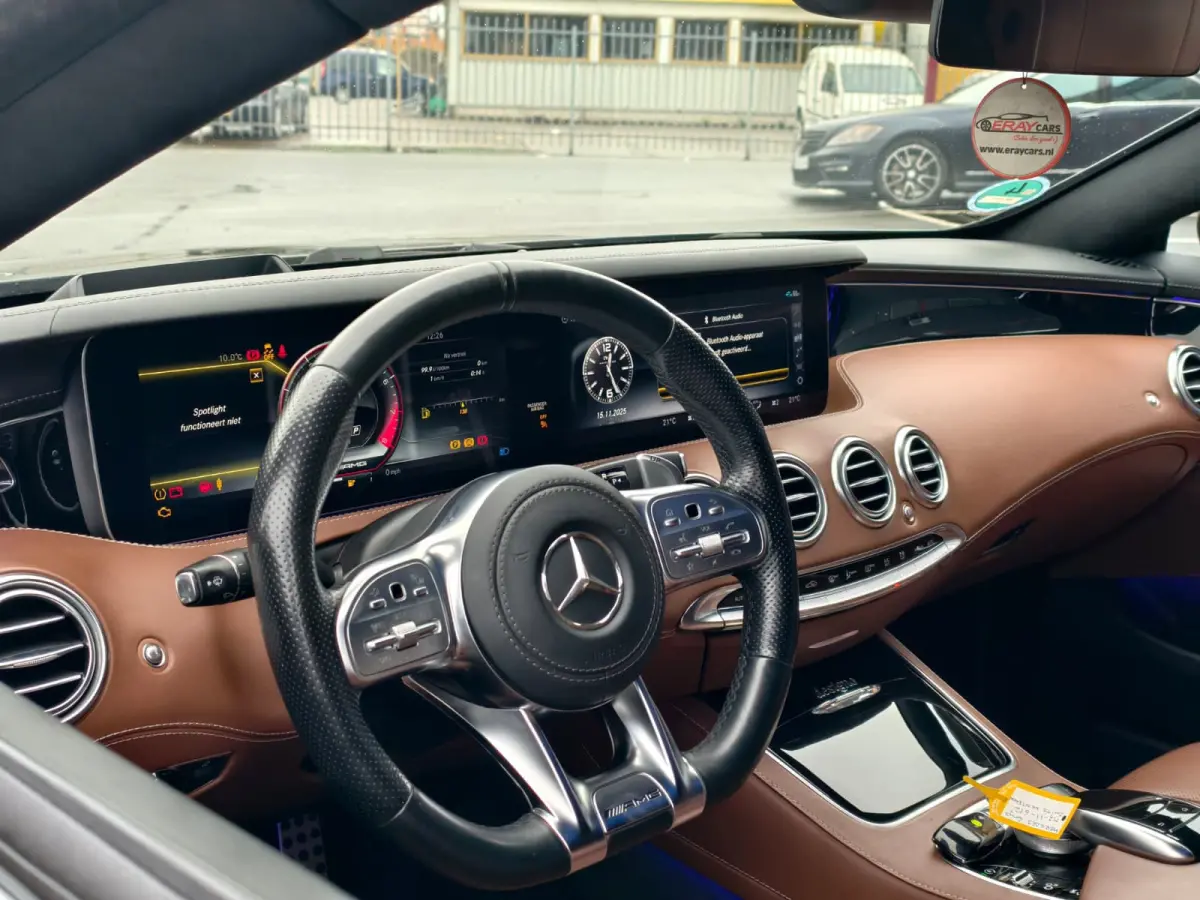AMG 63 4MATIC+ Coupé AMG 63 4MATIC+ Premium Plus / Panoramadak /Down pipe / HUD / Burmester / Memory
