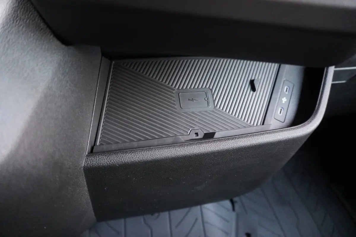 T35 2.0 dCi 170PK L3H2 met COMPLETE WERKPLAATS INRICHTING Nr. V139 | Climate | Cruise | Camera | Apple- Android