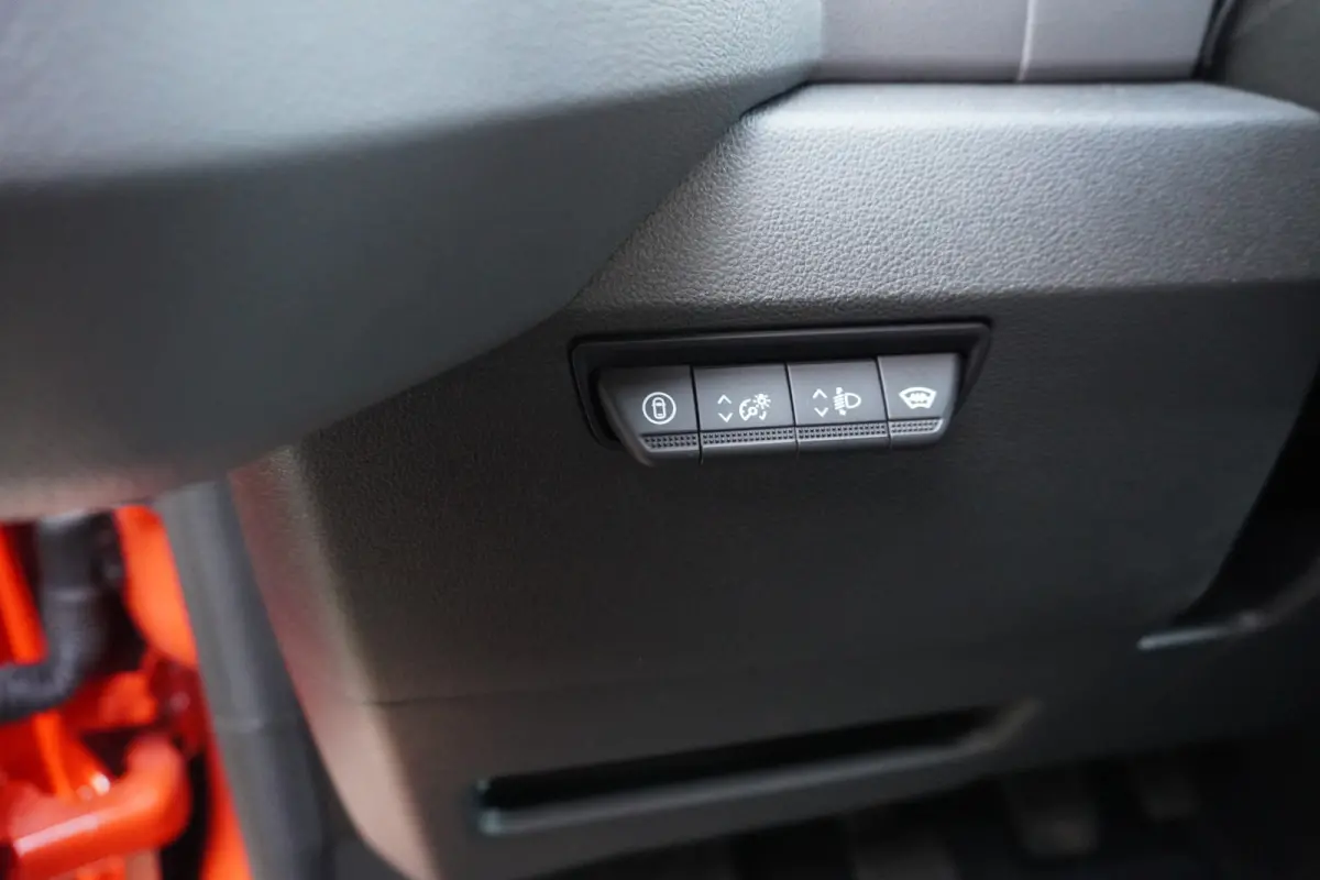 T35 2.0 dCi 170PK L3H2 met COMPLETE WERKPLAATS INRICHTING Nr. V139 | Climate | Cruise | Camera | Apple- Android