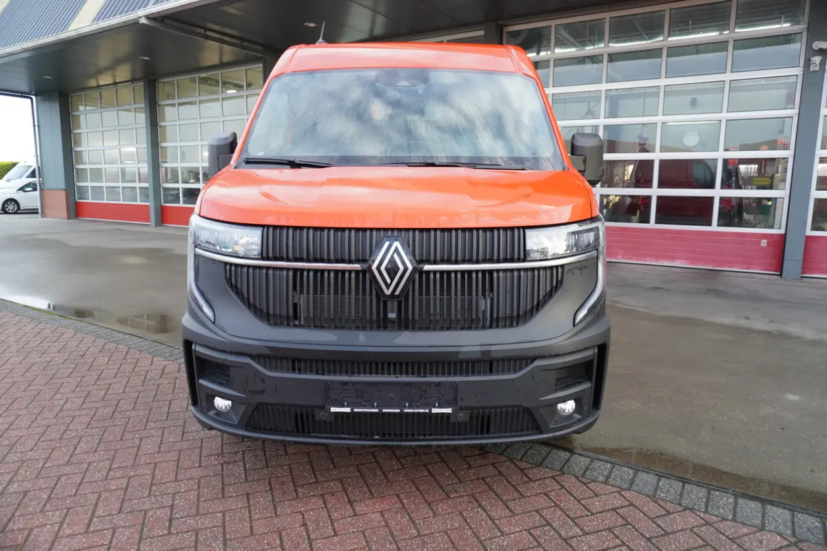 T35 2.0 dCi 170PK L3H2 met COMPLETE WERKPLAATS INRICHTING Nr. V139 | Climate | Cruise | Camera | Apple- Android