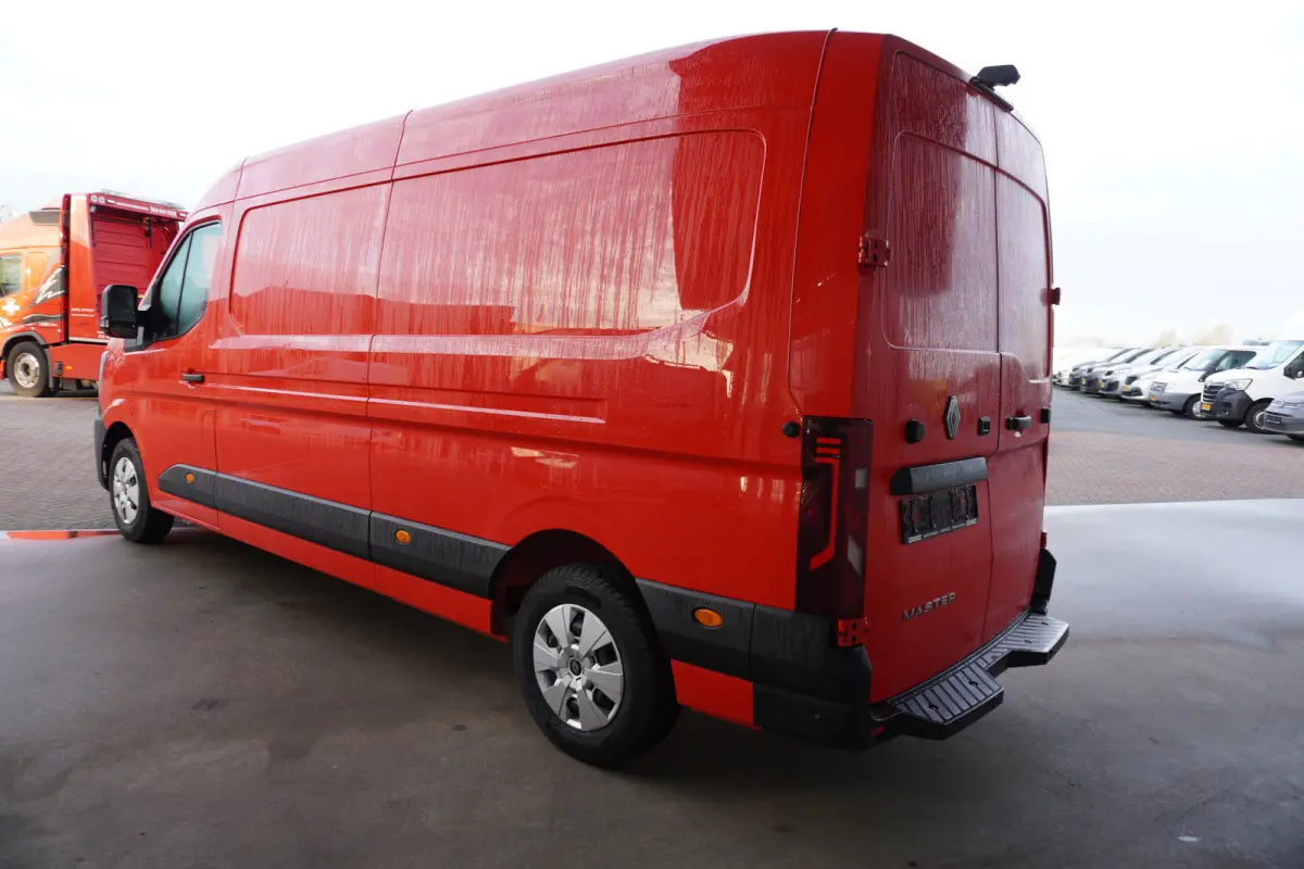 T35 2.0 dCi 170PK L3H2 met COMPLETE WERKPLAATS INRICHTING Nr. V139 | Climate | Cruise | Camera | Apple- Android