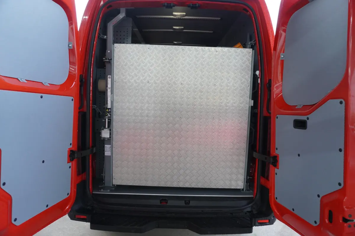 T35 2.0 dCi 170PK L3H2 met COMPLETE WERKPLAATS INRICHTING Nr. V139 | Climate | Cruise | Camera | Apple- Android