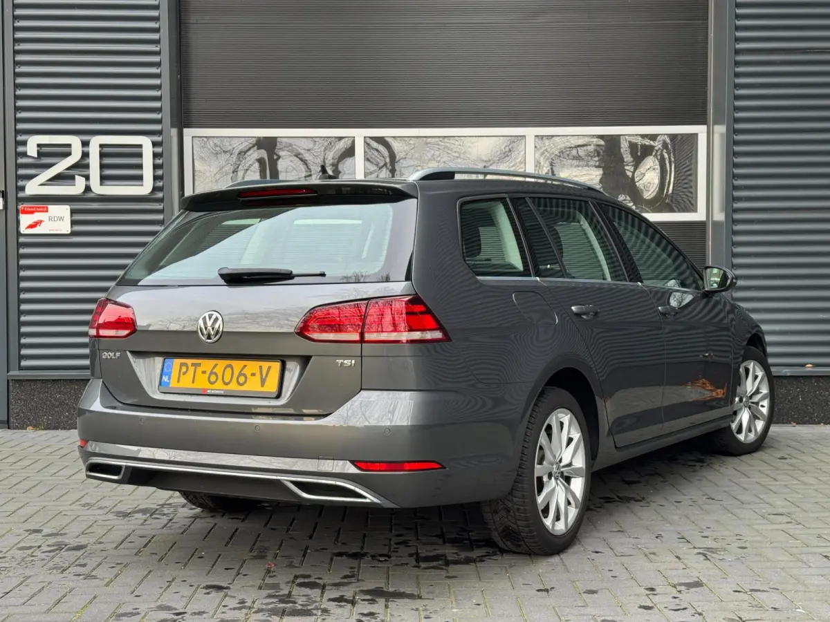 7.5 1.0 TSI Highline | DIGITAL DASH | CRUISE | CAMERA | PDC | TREKHAAK | DEALER ONDERHOUDEN