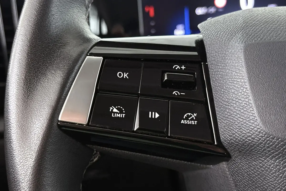 1.2 Edition / Camera / Apple CarPlay / Sensoren