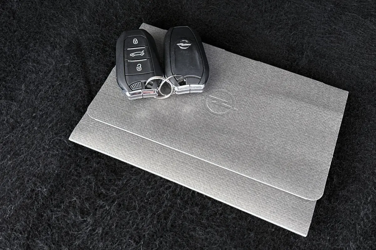 1.2 Edition / Camera / Apple CarPlay / Sensoren