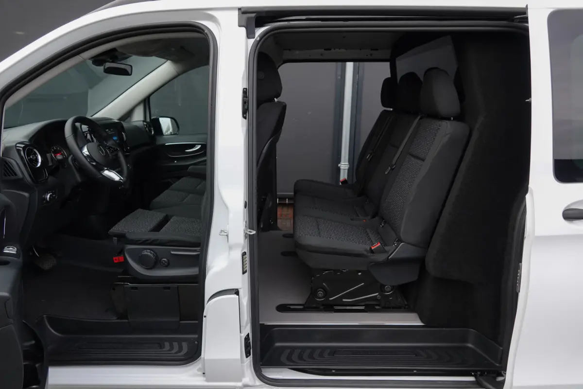 116Cdi 163Pk 9G-Tronic Aut. | Dubbele Cabine | 6-Persoons | Mixto Pro | Achteruitrijcamera | Trekhaak | 17''