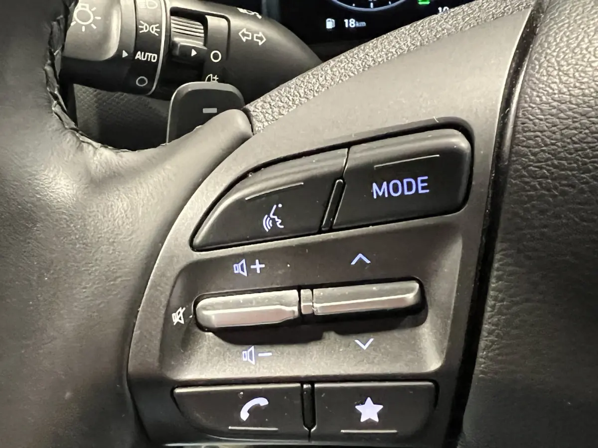 1.6 GDI HEV | Android Auto/Apple Carplay | LM Velgen 16" | Cruise Control Adaptief | Achteruitrijcamera | Airco | DAB | Onderhoud compleet |
