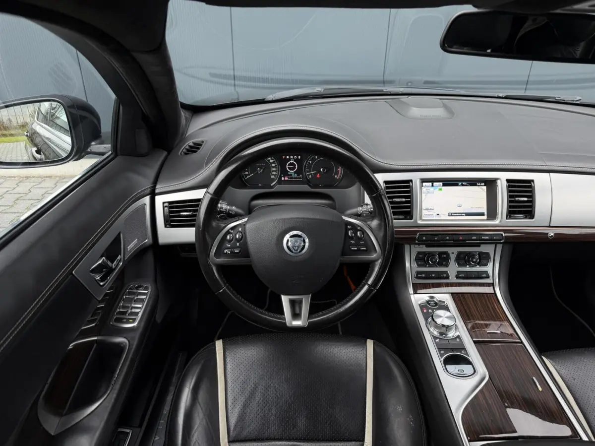 5.0 V8 385PK Portfolio Nieuw Model - Leder - Alcantara Hemel