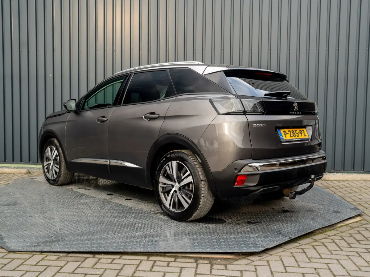 1.2 PureTech Allure | Trekhaak | Elk. A-klep | Stoelverw. | Camera | Prijs Rijklaar!!