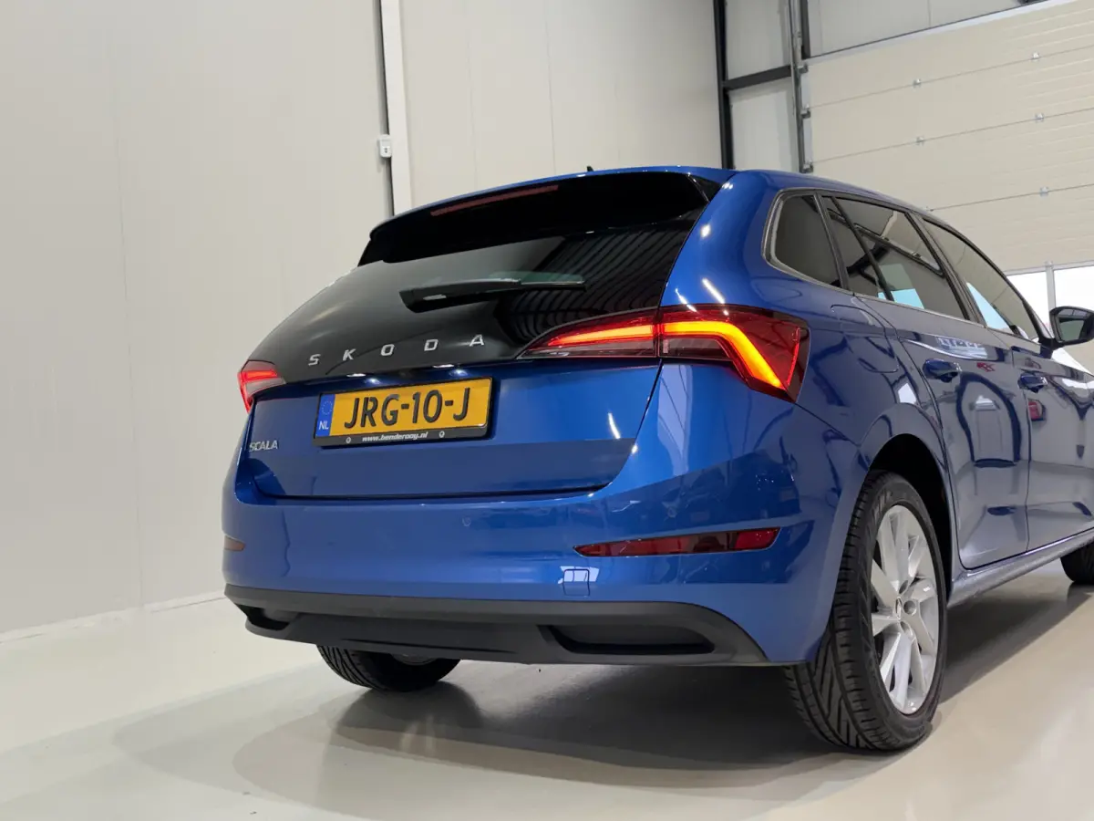 1.0 TSI 110pk DSG Ambition