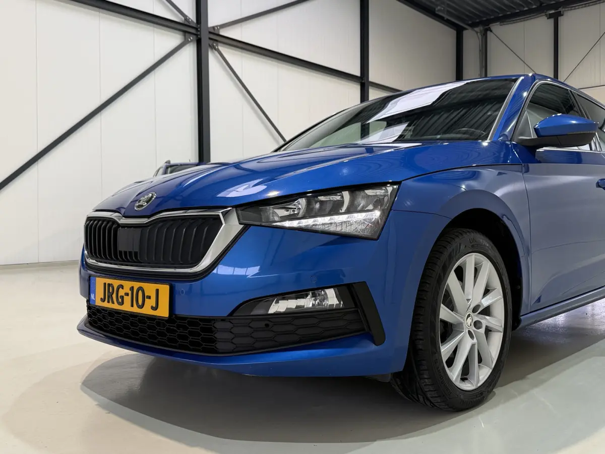 1.0 TSI 110pk DSG Ambition