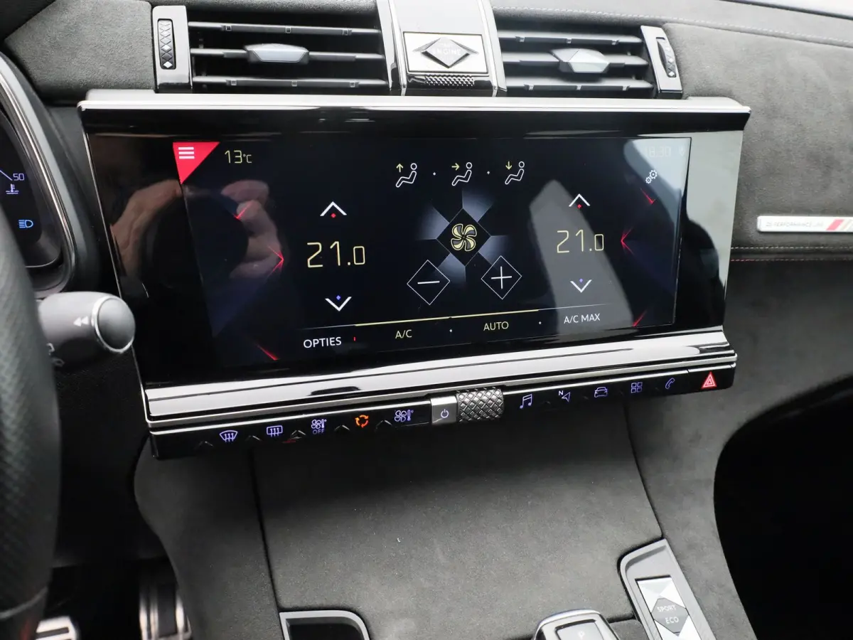1.2 PureTech 130 PK Automaat Performance Line | CAMERA | CARPLAY
